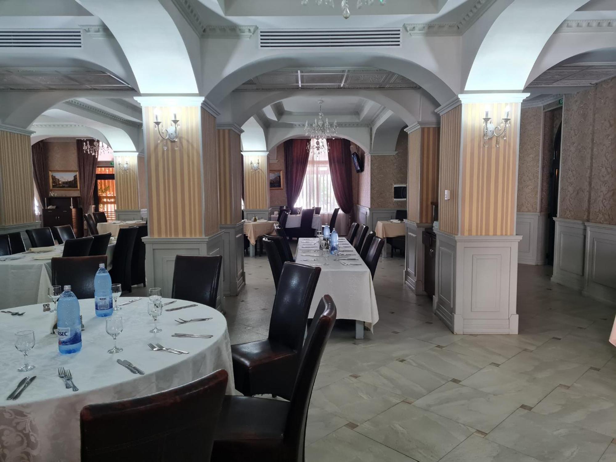 Hotel Valahia 特尔戈维什泰 外观 照片