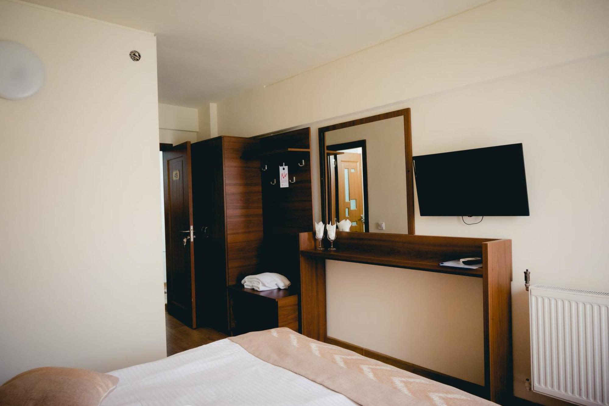 Hotel Valahia 特尔戈维什泰 外观 照片