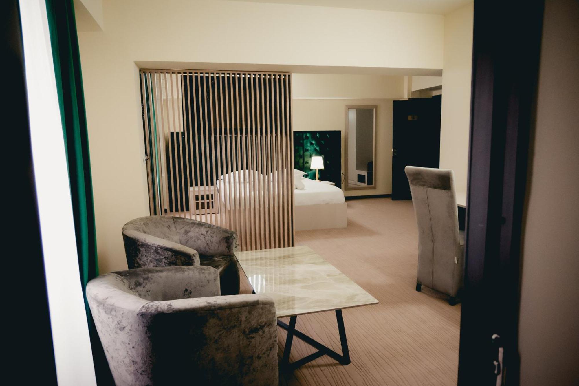 Hotel Valahia 特尔戈维什泰 外观 照片