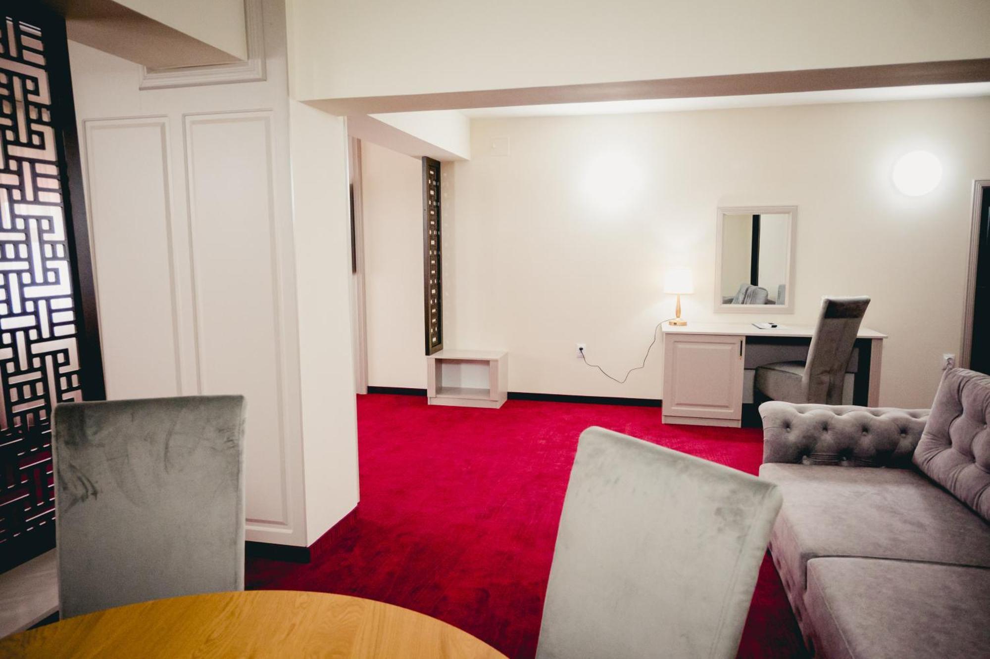 Hotel Valahia 特尔戈维什泰 外观 照片