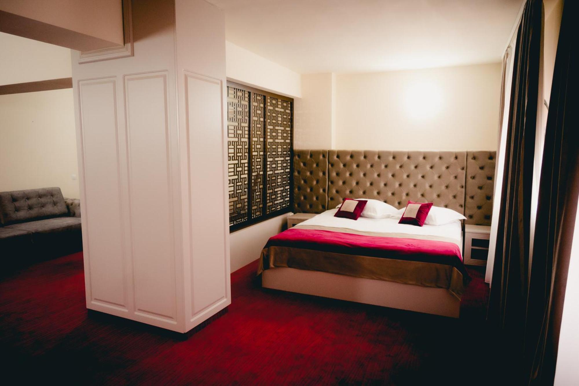 Hotel Valahia 特尔戈维什泰 外观 照片